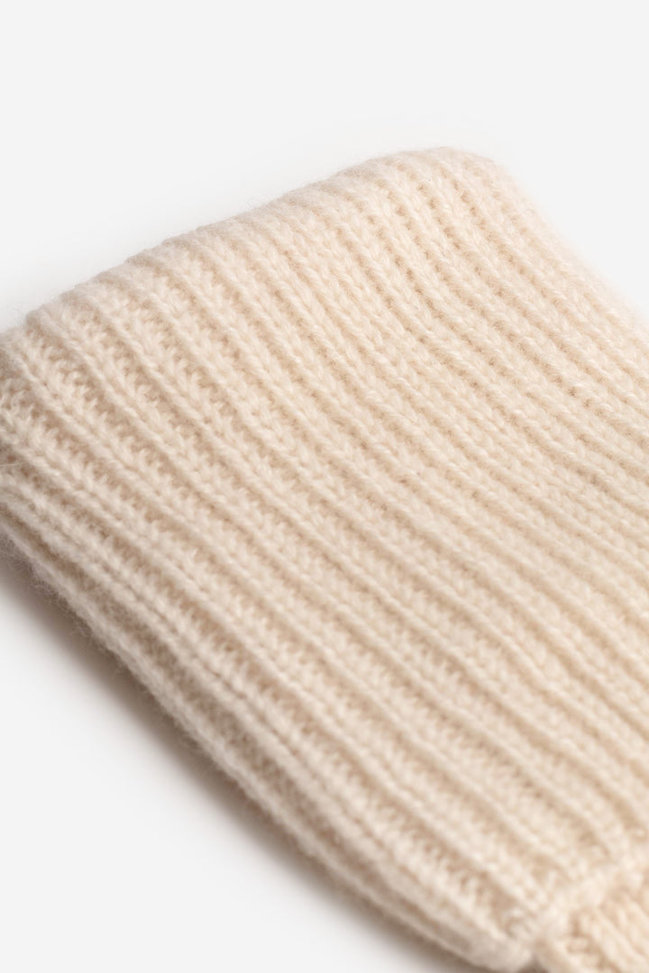 #colour_antique-white