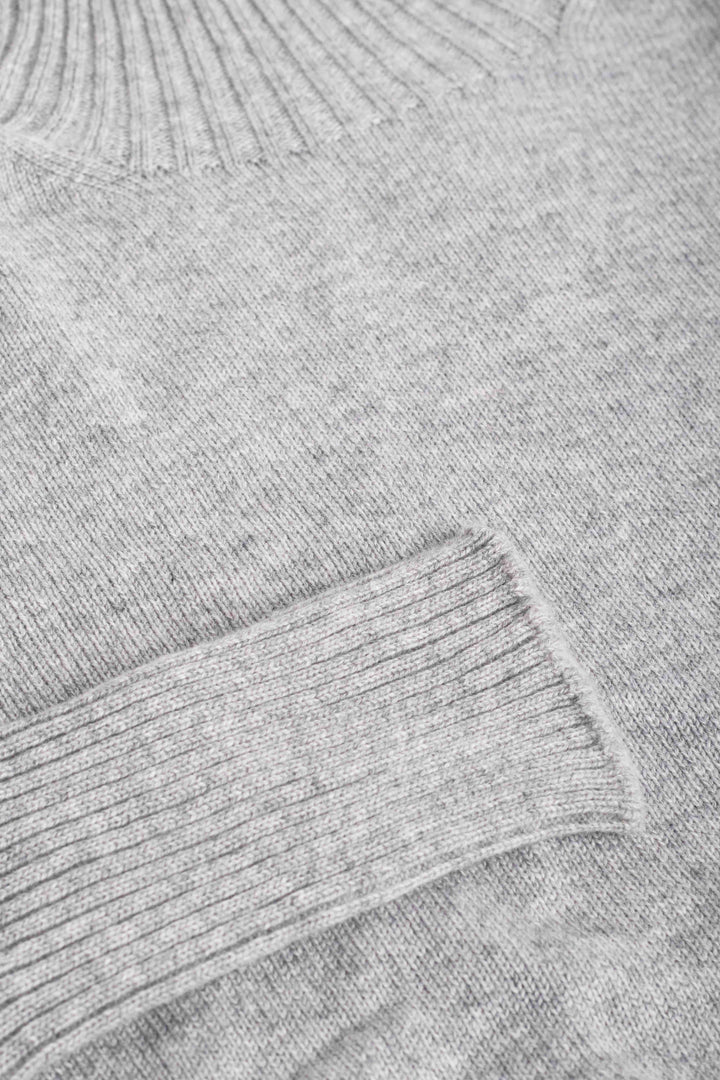 #colour_light-grey